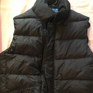 Banana republic vest black outside.